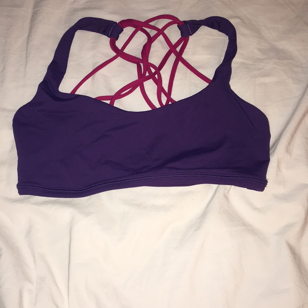 Lululemon sports bra